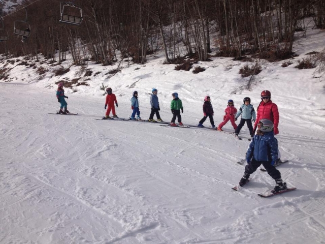  Cursos grupales en la nieve 